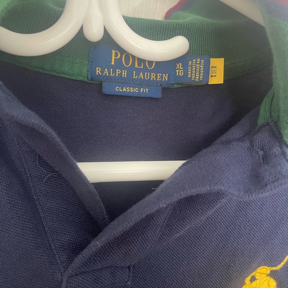 Polo - Picture 2 of 2